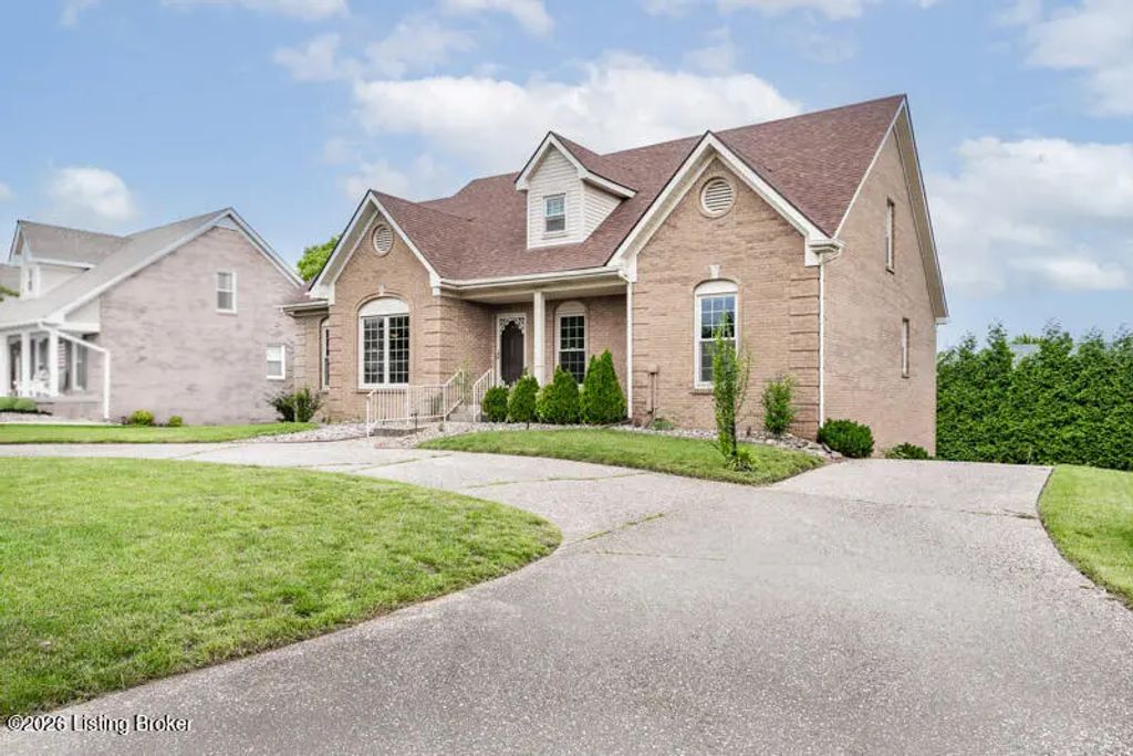 10305 Old Altar Ct, Louisville