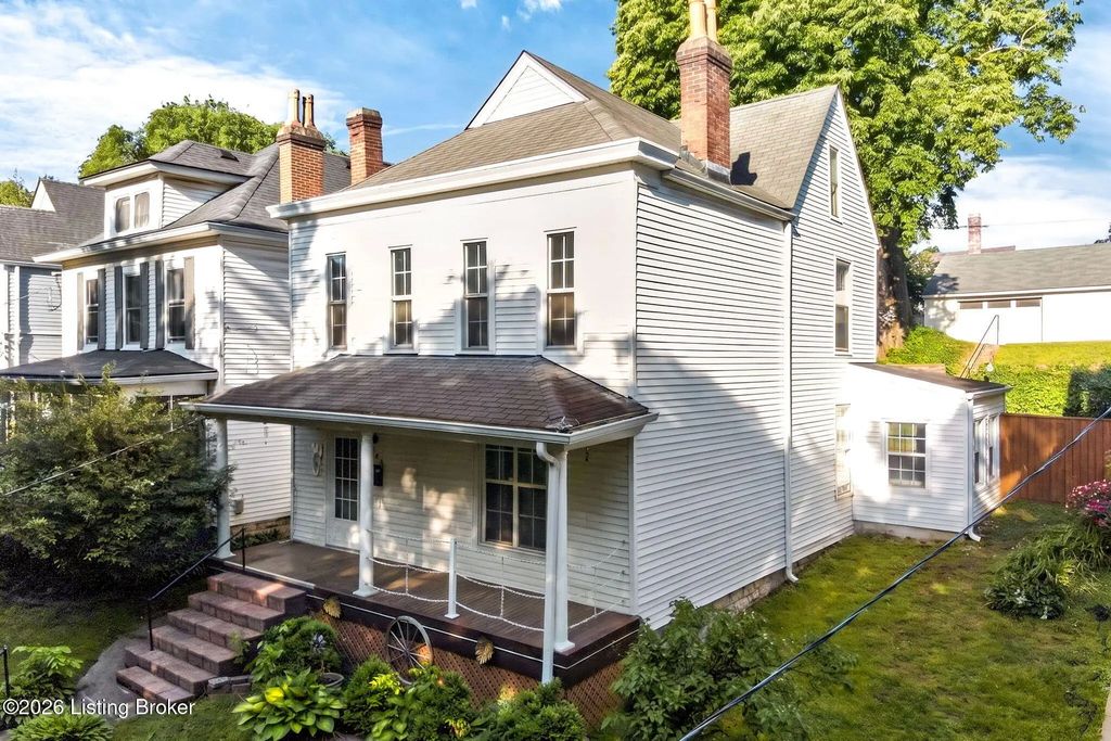 148 Coral Ct, Louisville