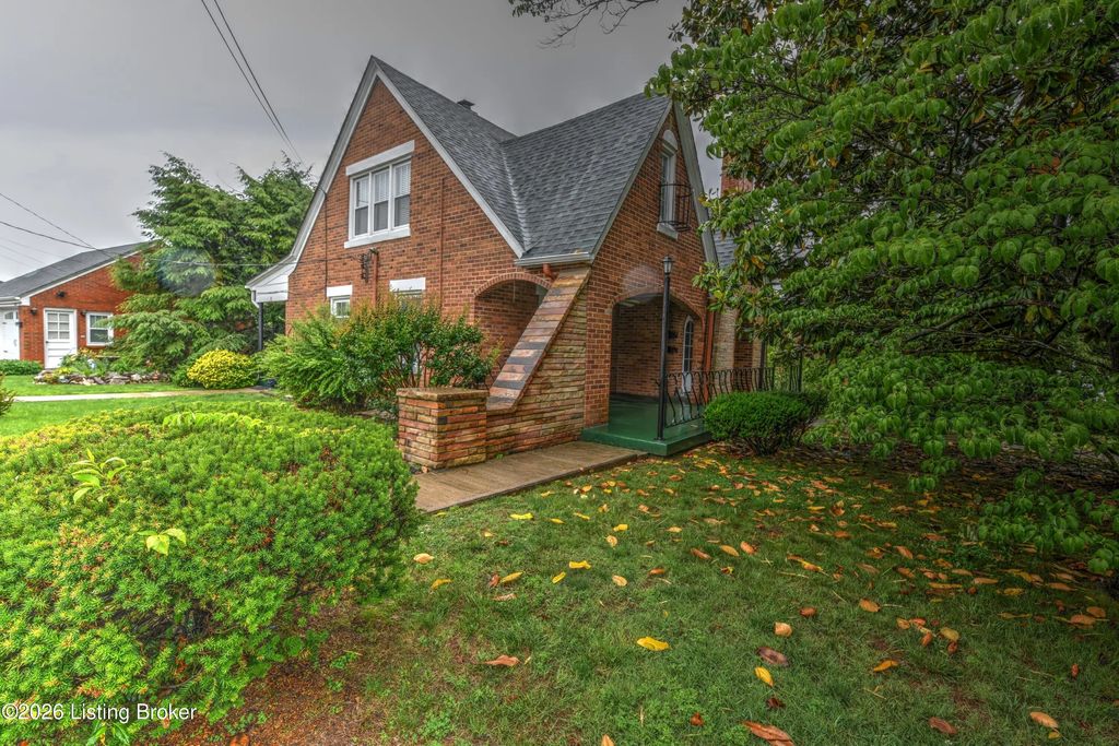 126 Crawford Ave, Somerset
