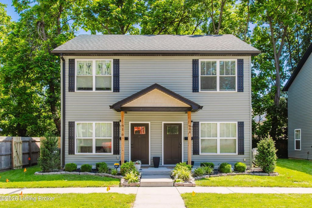 908 Mechanic St, Jeffersonville