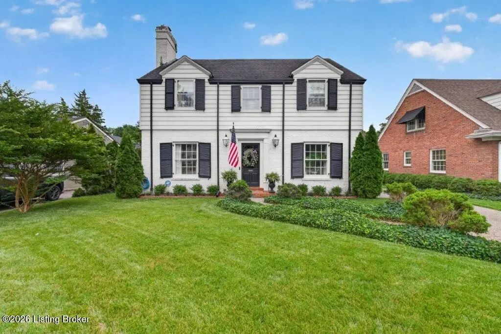 3250 Lexington Rd, Louisville