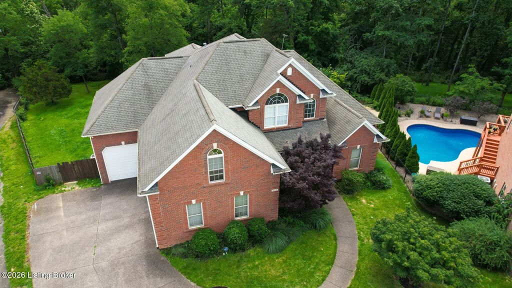 3416 Tucker Wood Ln, Louisville