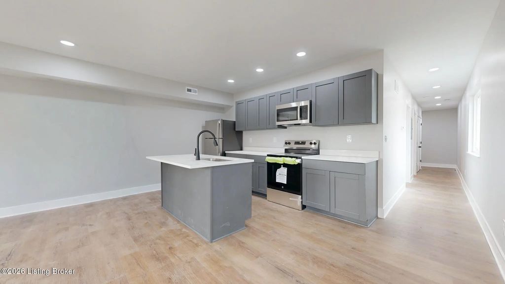 116 Bauer Ave 201, Louisville