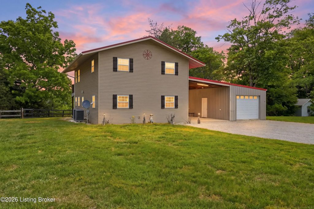538 Nolin Park Rd, Clarkson