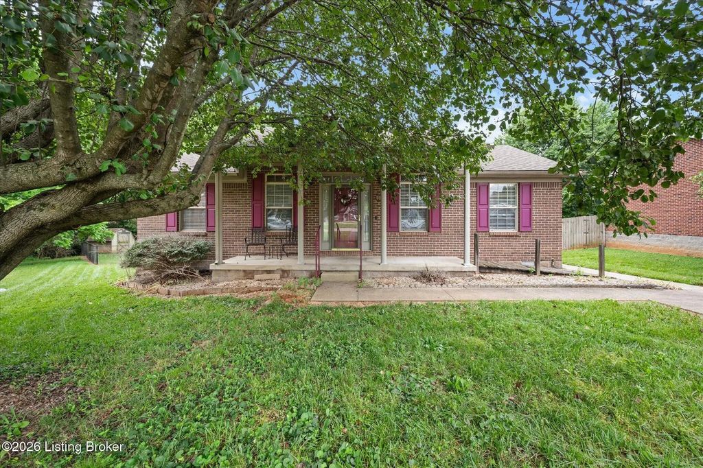 108 Kenton Dr, Bardstown