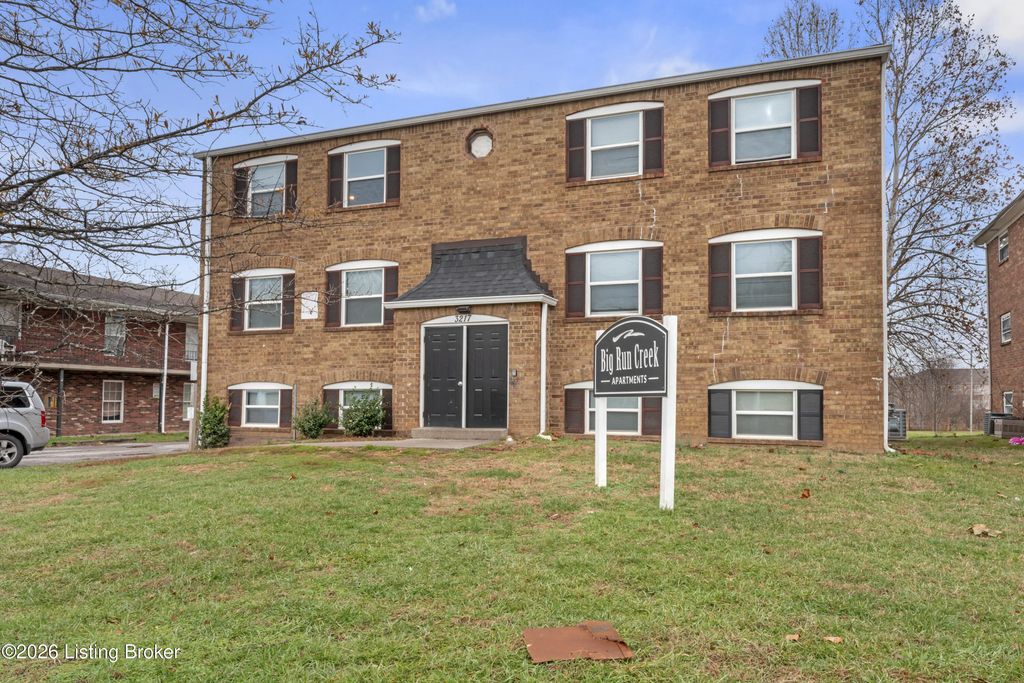 3217 Fordhaven Rd, Louisville