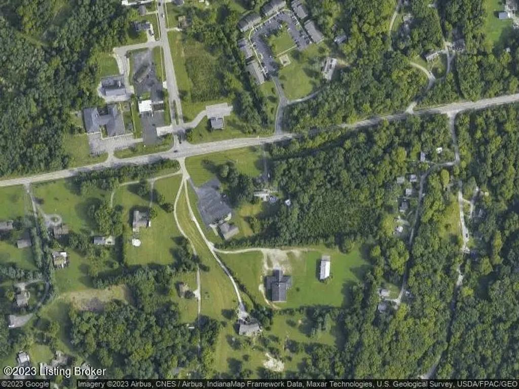 W Hwy 22, Crestwood