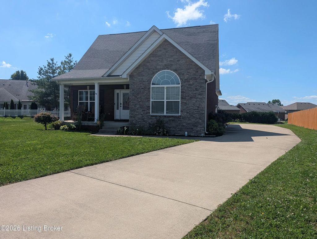158 Elder Glen Ct, Mt Washington