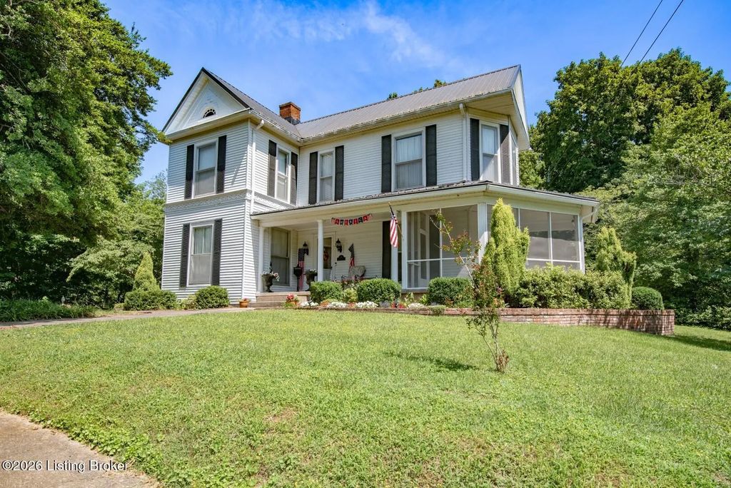205 W Chestnut St, Leitchfield