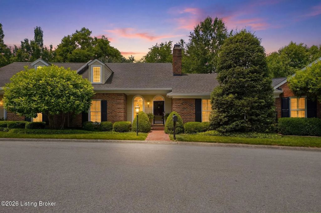 2 Brownsboro Hill Rd, Louisville