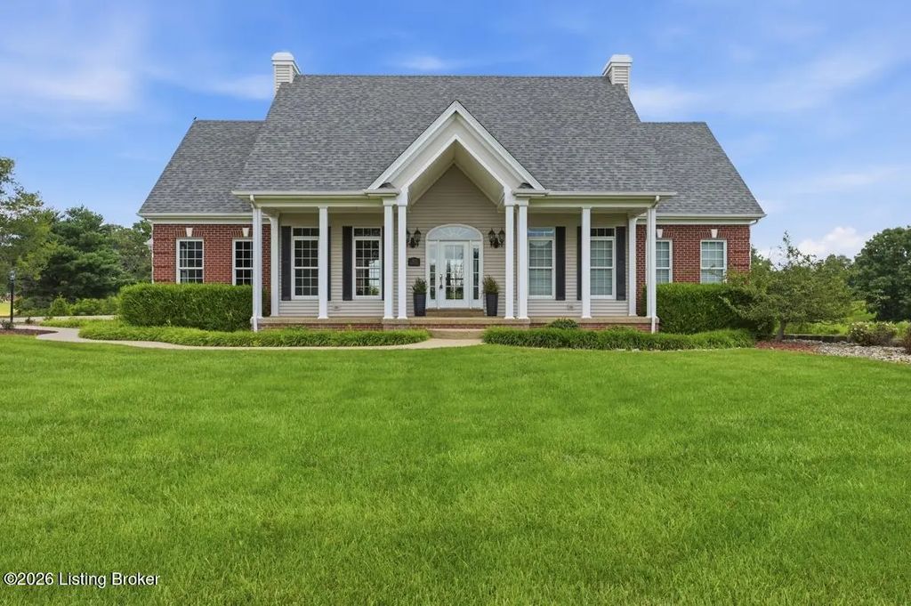 107 Fairway Dr, Hodgenville