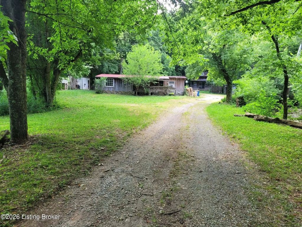 1010 N Spillman Ln, Milton