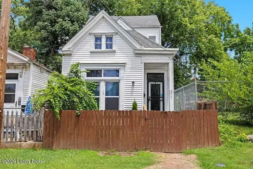 611 Finzer St, Louisville