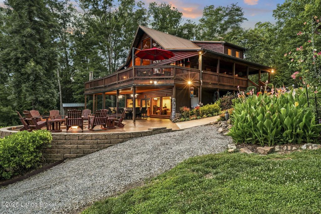 99 Wren Ln, Bee Spring