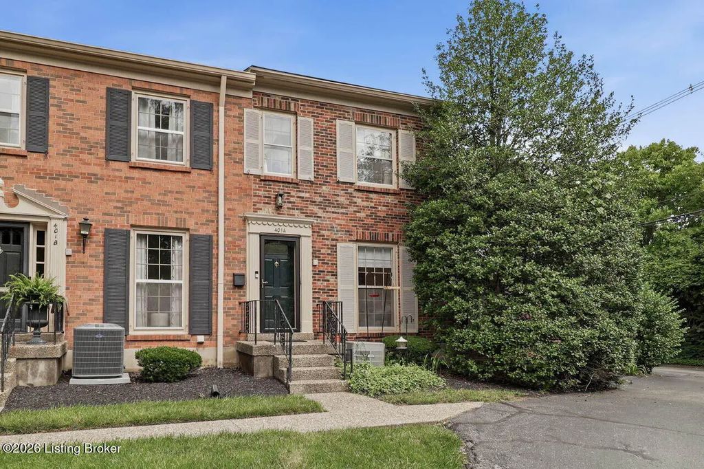 401 Country Ln A, Louisville
