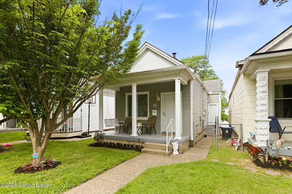 216 Saunders Ave, Louisville
