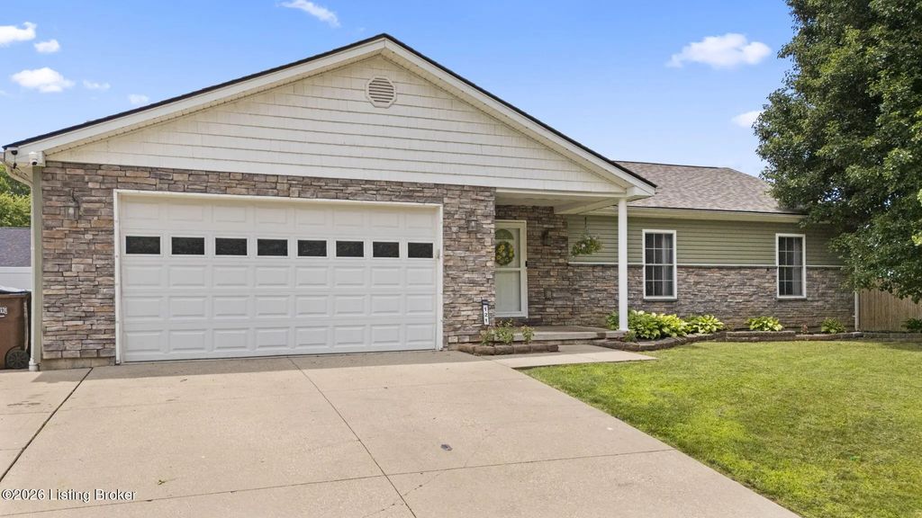 121 Mourning Dove Dr, Warsaw