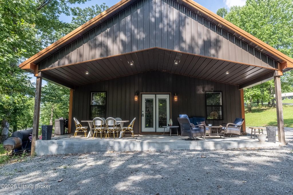 183 Shawnee Cir, Falls Of Rough