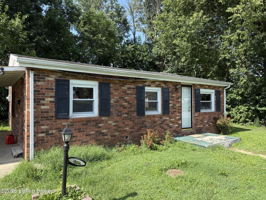 711 Meade St, Carrollton