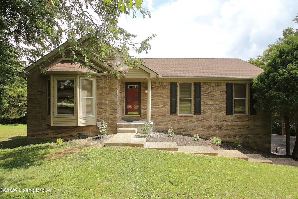 3107 Thoroughbred Ct, Crestwood