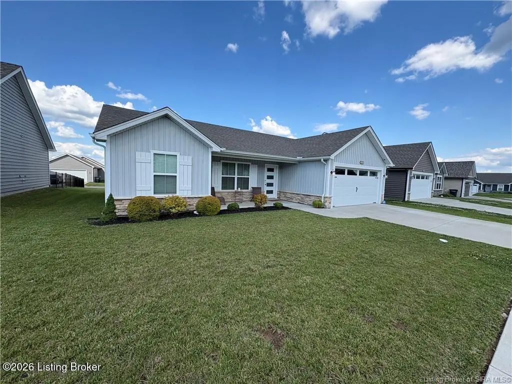 1215 Blackstone Trail, Utica