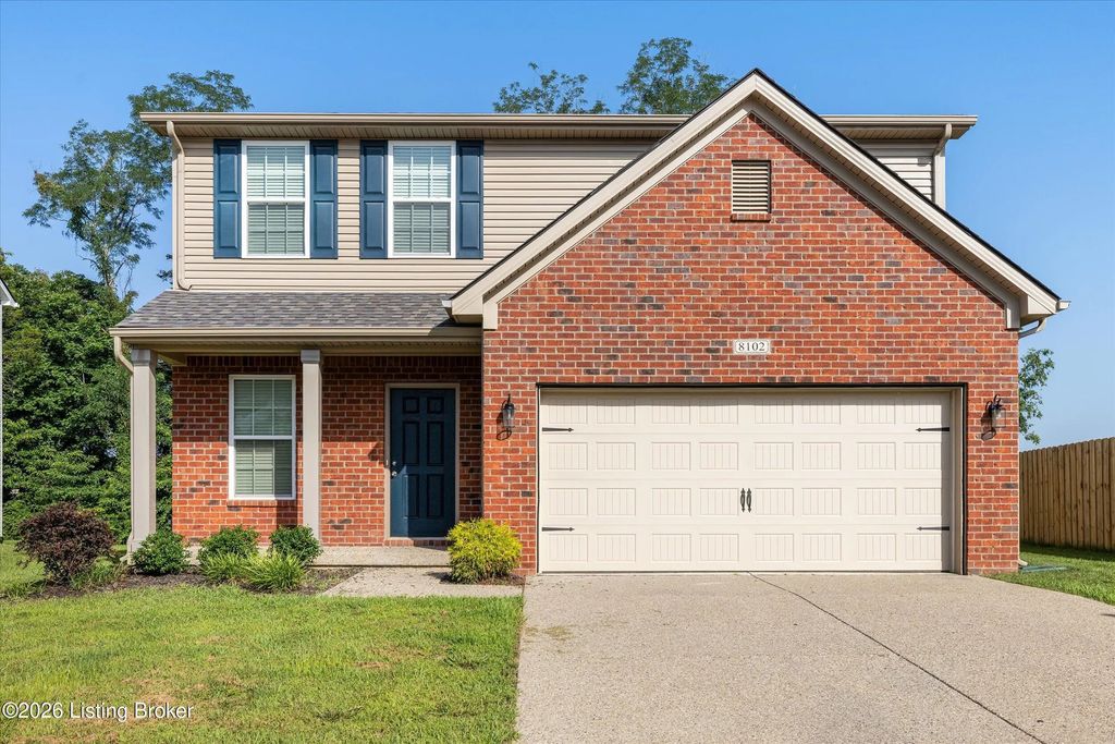 8102 Gateway Run Rd, Louisville