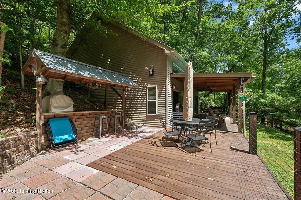 589 Kaufman Rd, Clarkson