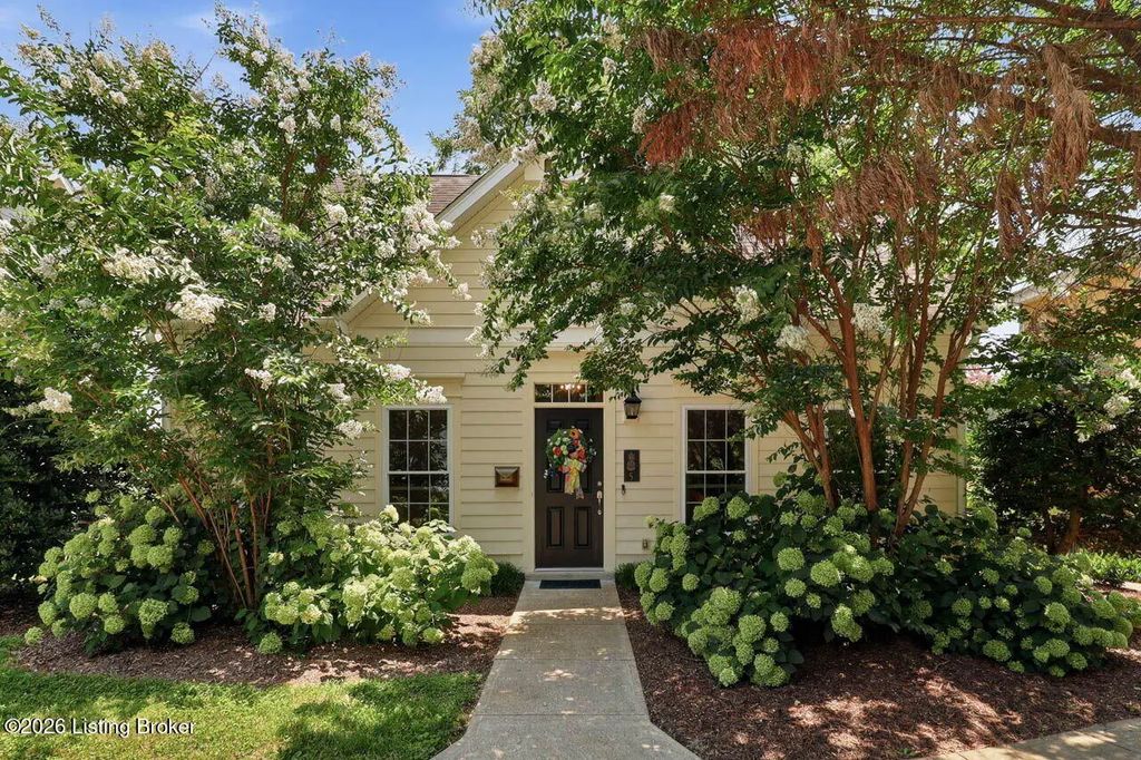 206 E Maidens Alley 5, Bardstown