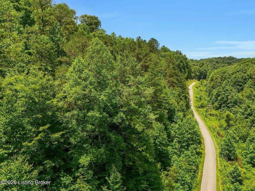 1 Williams Fork Rd, Salyersville