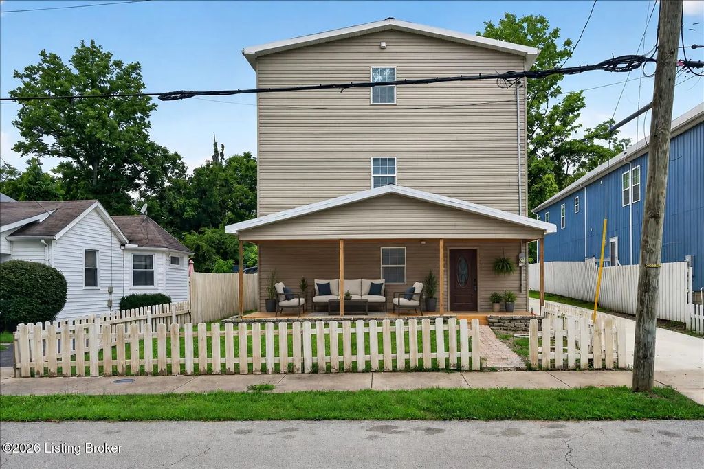 12411 Berrytown Rd, Louisville