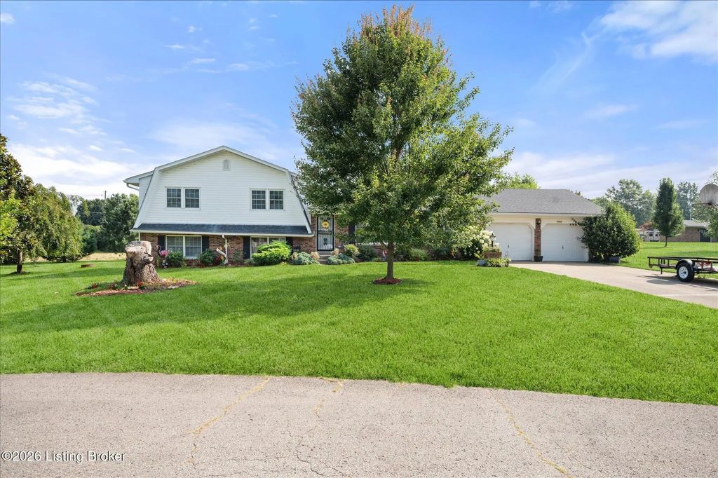 218 Somber Way, Shepherdsville