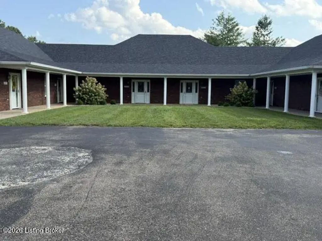 105d Twin Oaks Dr, Bardstown