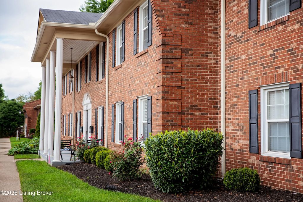 4825 Westmar Terrace 202, Louisville