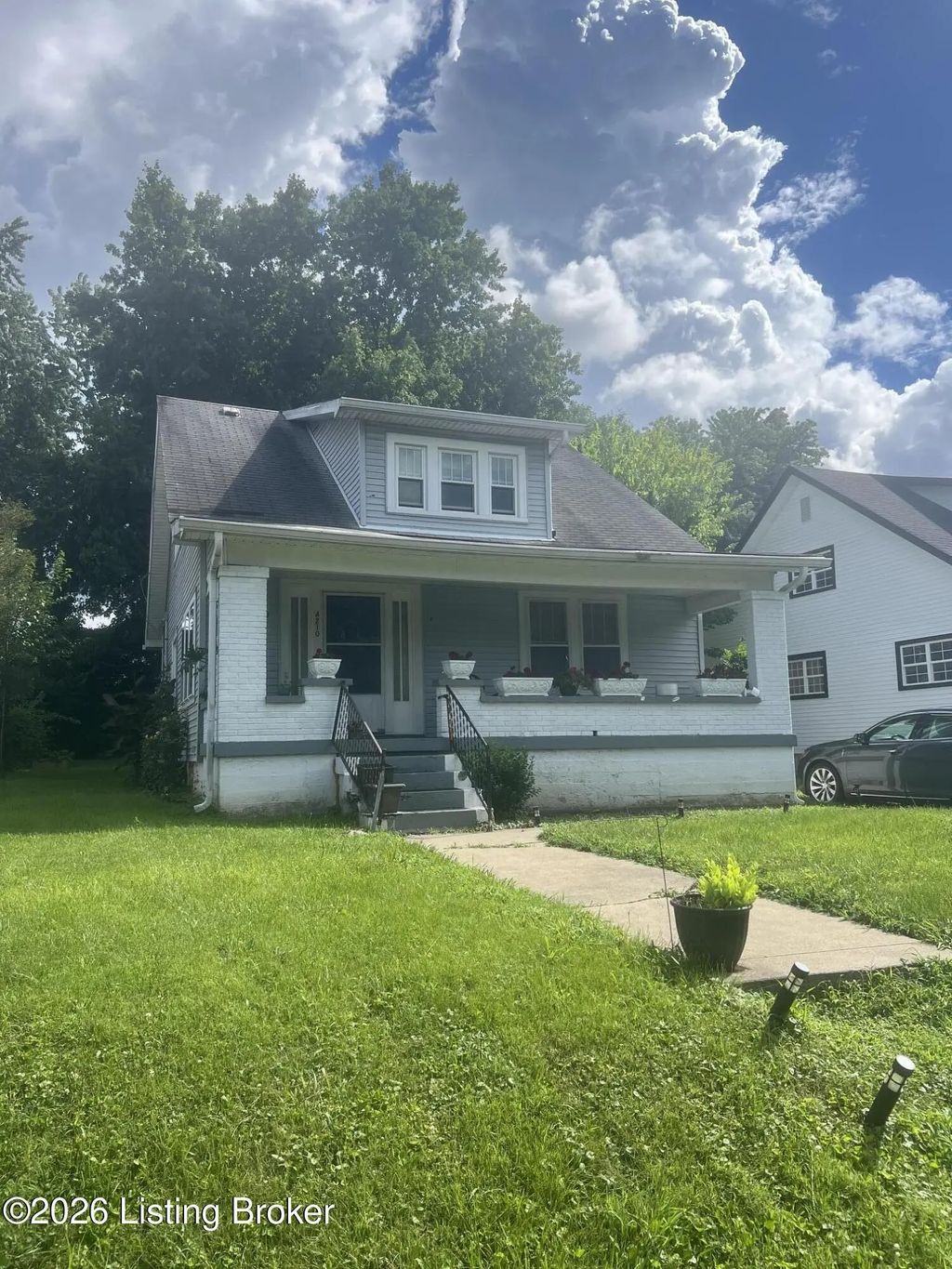 4210 Algonquin Pkwy, Louisville