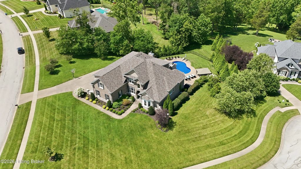 13401 Longwood Ln, Goshen