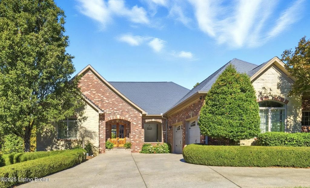4123 Sanctuary Bluff Ln, Louisville