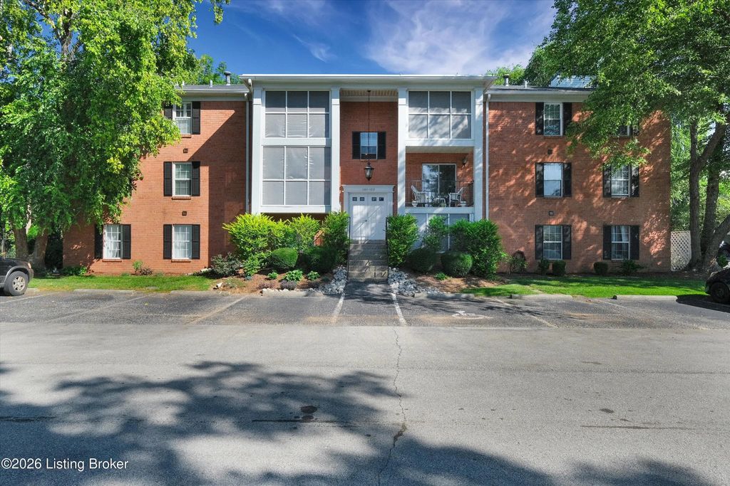 1002 Donard Park Ave, Louisville