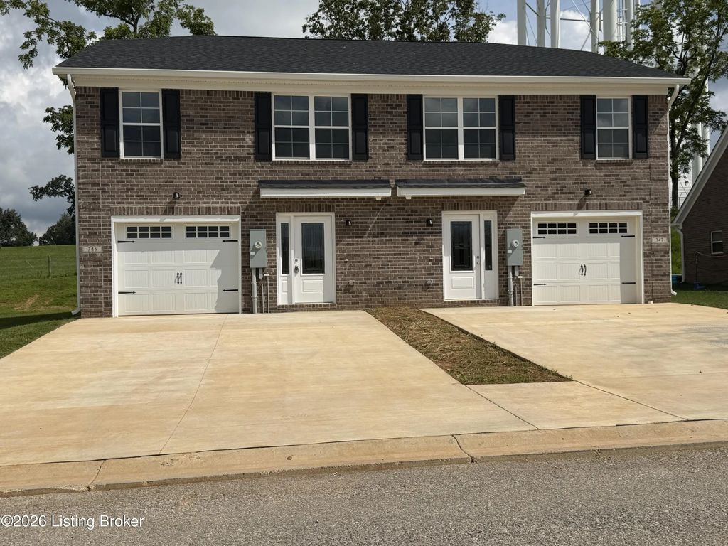 348/350 Breckinridge Cir, Vine Grove