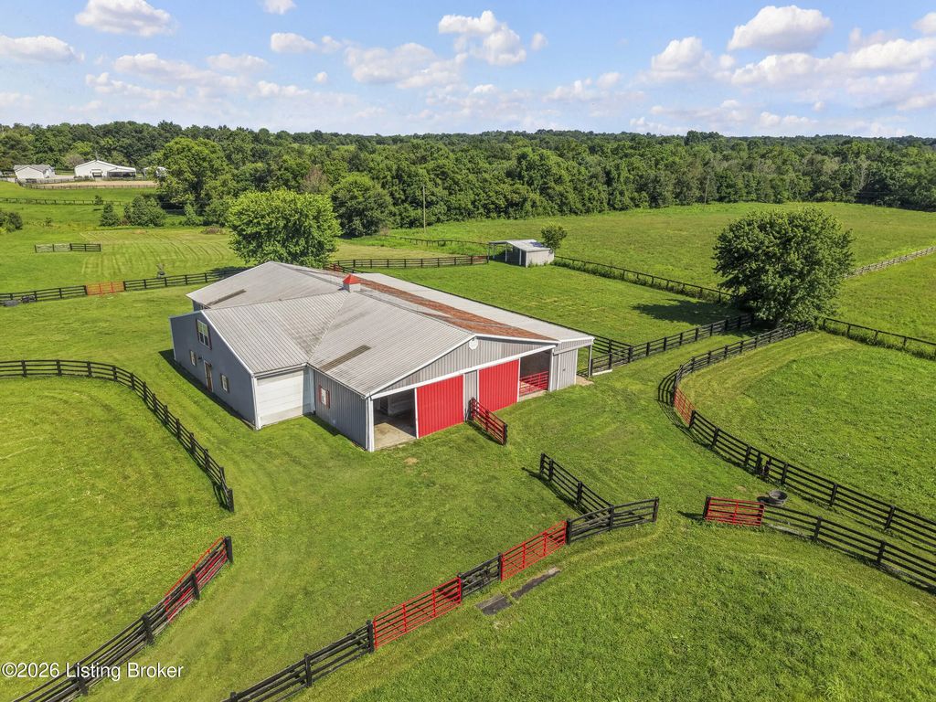 1219 Taylor Wood Rd, Simpsonville