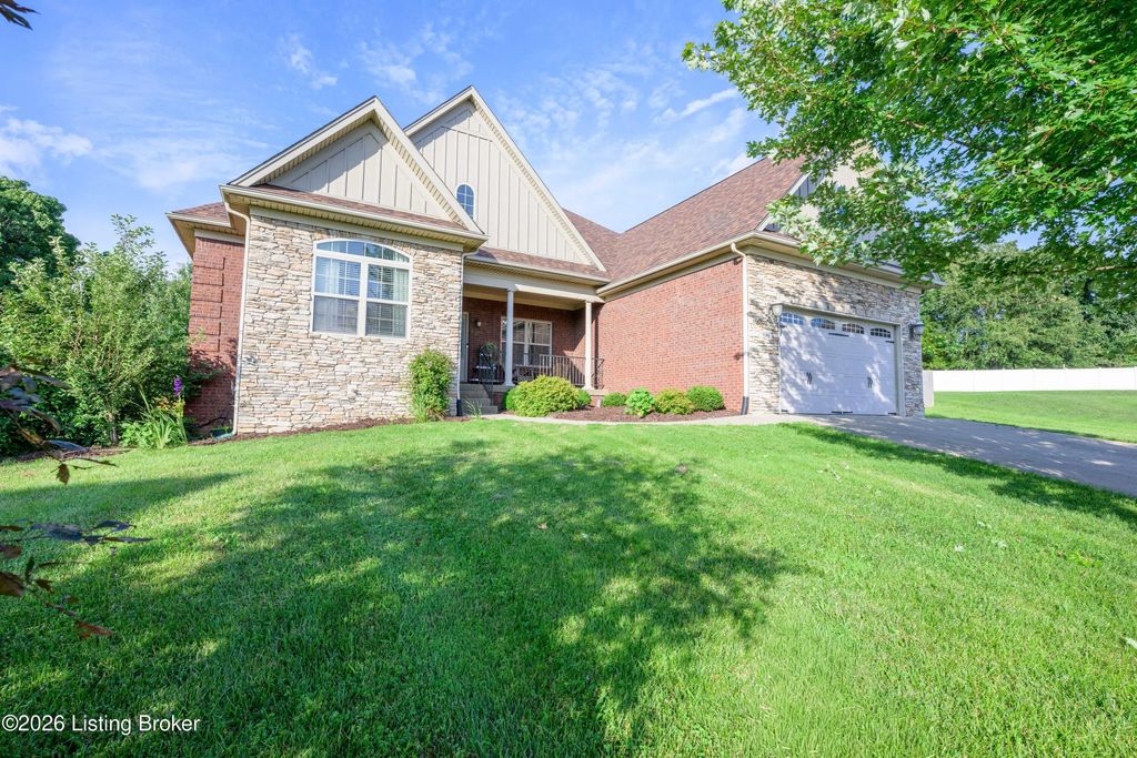 731 Vanderbilt Dr, Elizabethtown