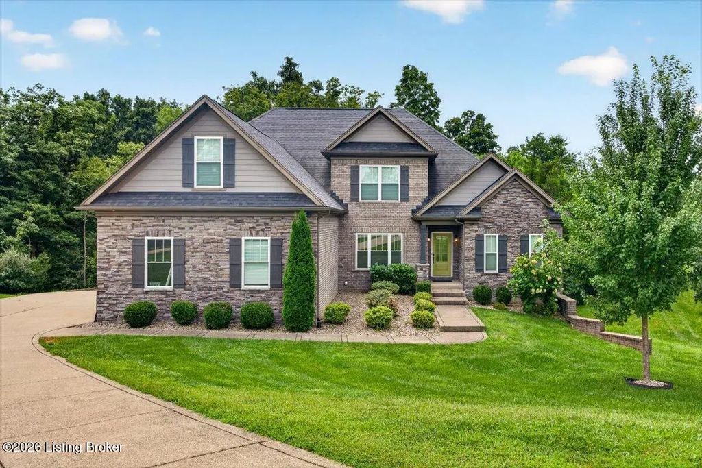 2004 Oakshade Ct, Crestwood