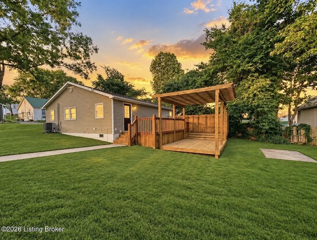 56 Old Tunnell Mill Rd, Chaplin