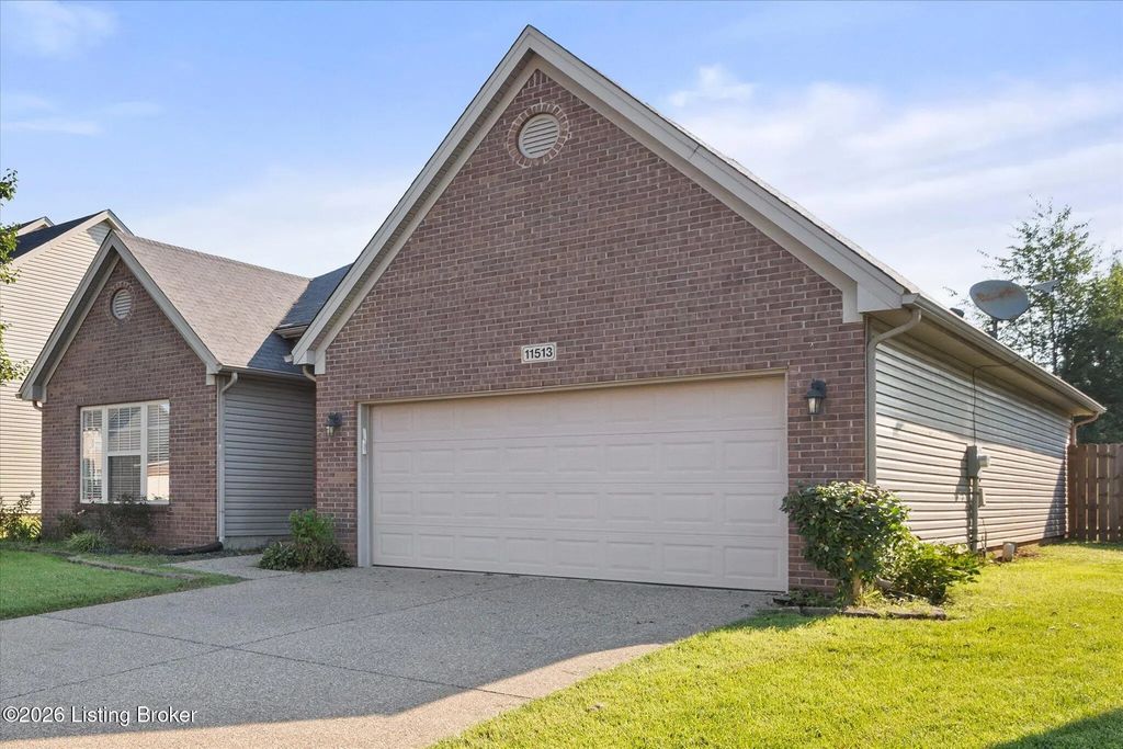 11513 Top Walnut Loop, Louisville