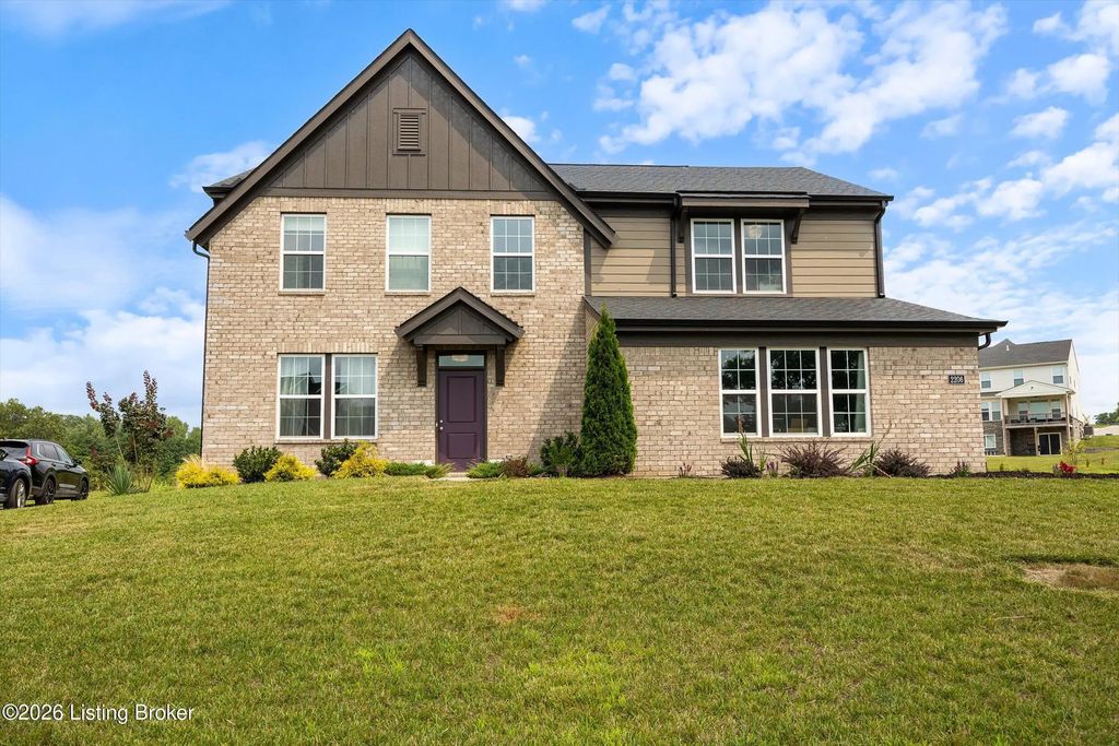 2206 Summit View Ct, La Grange