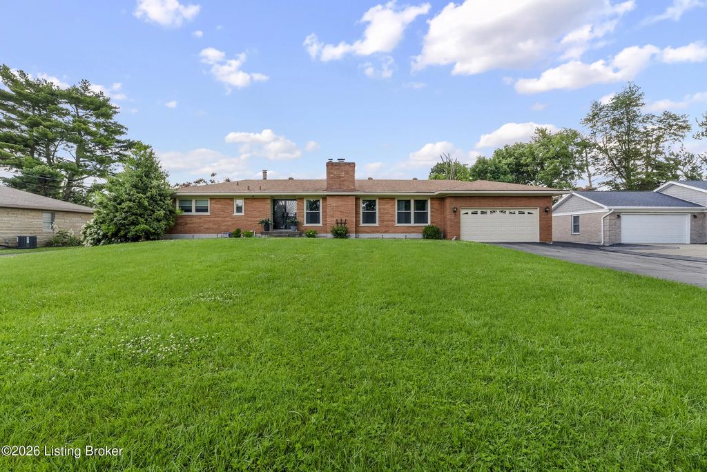 5003 S Watterson Trail, Louisville