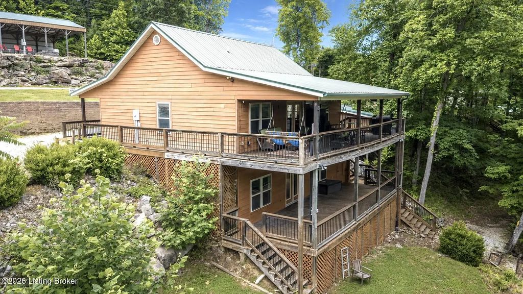 1046 Hickory Grove Rd, Leitchfield
