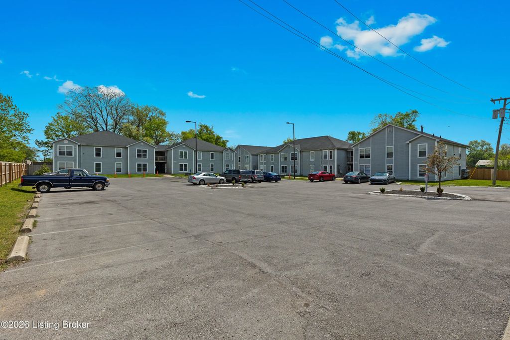 2430 Mckindree Ct, Louisville