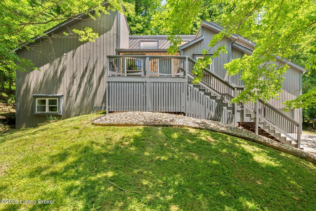 3703 Trail Ridge Rd, Louisville
