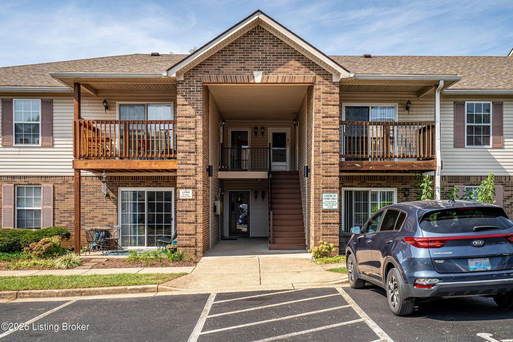 11909 Tazwell Dr 8, Louisville
