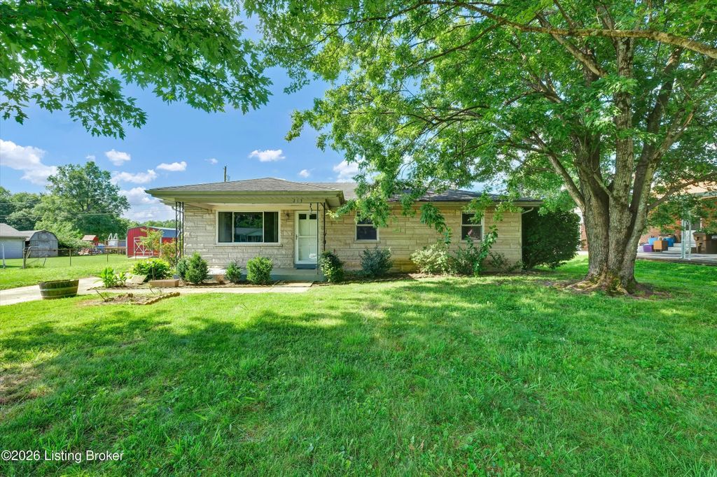 213 Pebblebrook Dr, Shepherdsville